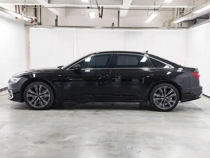 Audi A6L 2023 Model 55 TFSI quattro Exclusive Dynamic Model
