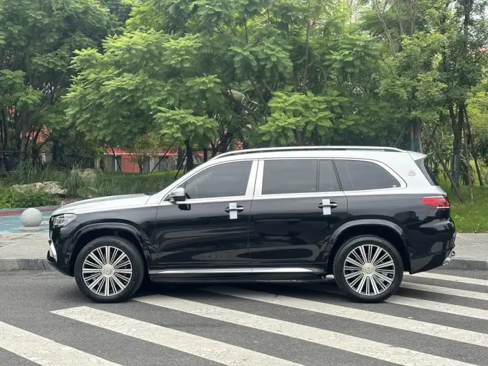 Mercedes-Benz GLS 2022 Model Facelift II GLS 450 4MATIC Luxury Model – фото 4