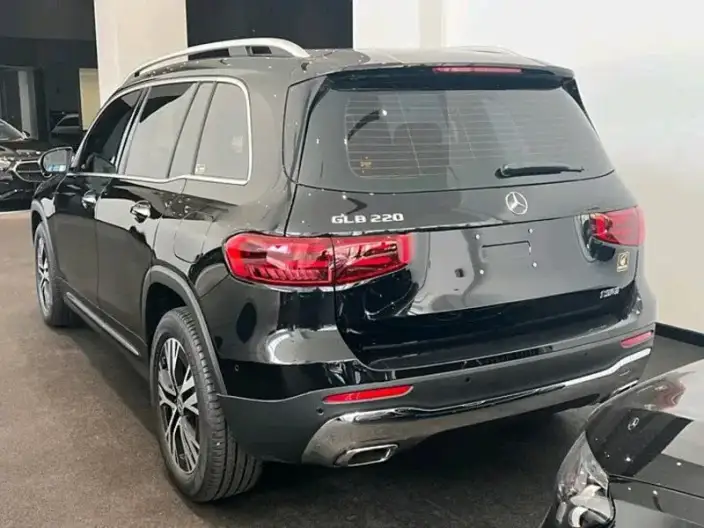 Mercedes-Benz GLB 2024 Model Facelift GLB 220 Fashion Model – фото 4