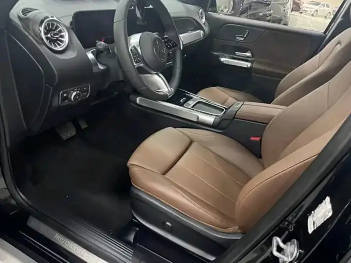 Mercedes-Benz GLB 2024 Model Facelift GLB 220 Fashion Model – фото 9