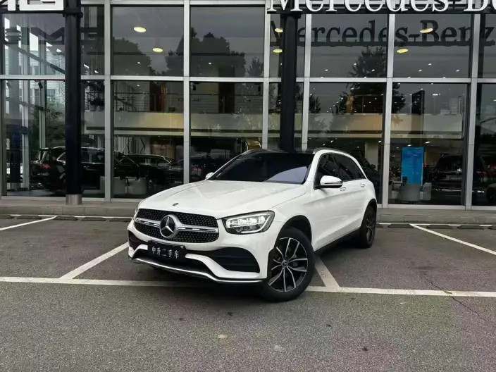 Mercedes-Benz GLC 2022 Model GLC 260 L 4MATIC Luxury Model – фото 1