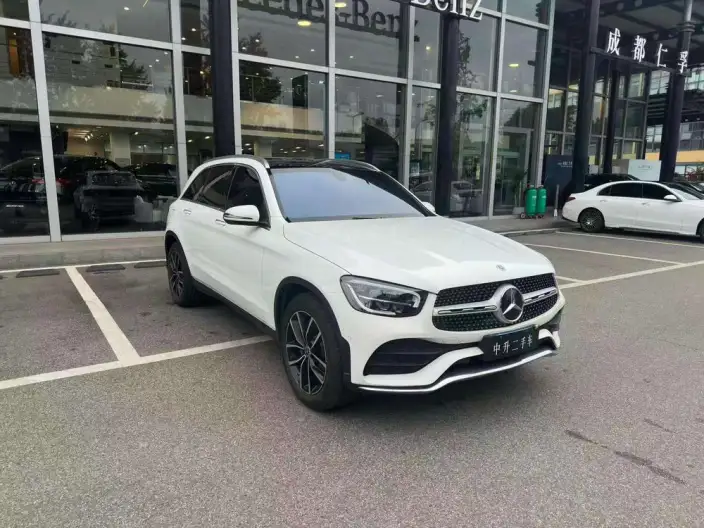 Mercedes-Benz GLC 2022 Model GLC 260 L 4MATIC Luxury Model – фото 3