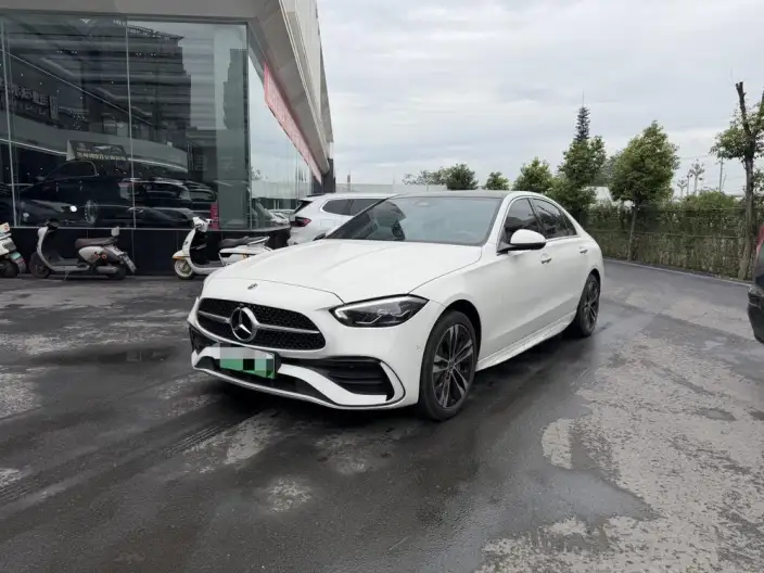 Mercedes-Benz C-Class PHEV 2025 Model C 350 eL – фото 1
