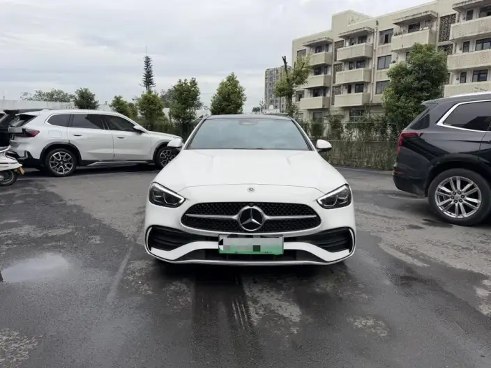Mercedes-Benz C-Class PHEV 2025 Model C 350 eL – фото 2