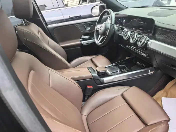 Mercedes-Benz GLB 2023 Model GLB 220 Dynamic Model – фото 7