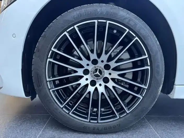 Mercedes-Benz C-Class 2023 Model C 260 L Sports Edition – фото 9