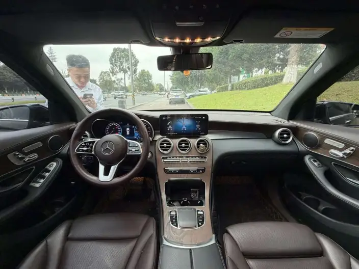 Mercedes-Benz GLC 2022 Model GLC 260 L 4MATIC Luxury Model – фото 8