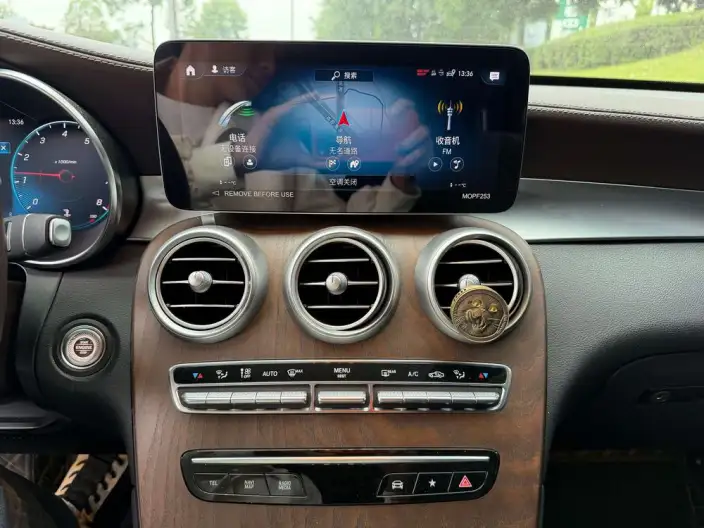 Mercedes-Benz GLC 2022 Model GLC 260 L 4MATIC Luxury Model – фото 9