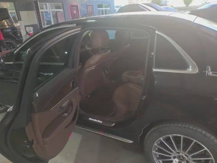 Mercedes-Benz E-Class 2023 Model E 260 L sedan – фото 8
