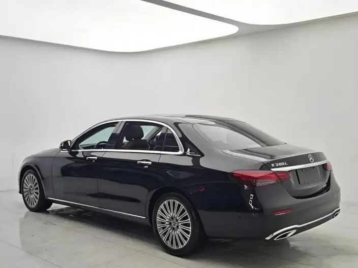 Mercedes-Benz E-Class 2022 Model E 300 L Luxury Model sedan – фото 5