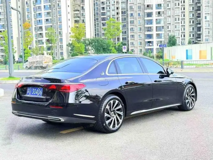 Mercedes-Benz E-Class 2025 Model E 300 L Luxury Model sedan – фото 6