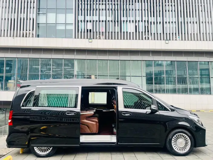 Mercedes-Benz V-Class 2020 Model 2.0T Automatic Rear Drive 7 seat Parallel Imported – фото 7