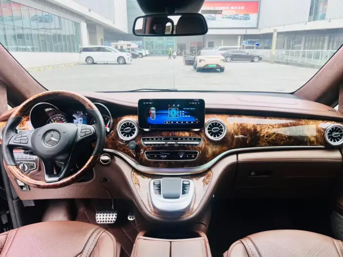 Mercedes-Benz V-Class 2020 Model 2.0T Automatic Rear Drive 7 seat Parallel Imported – фото 10
