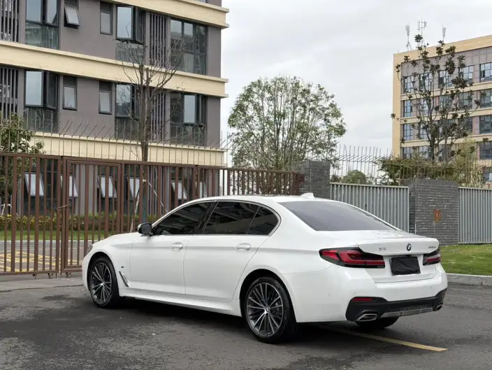 BMW 5 Series 2023 Model 530Li Leading Model M Sports Set