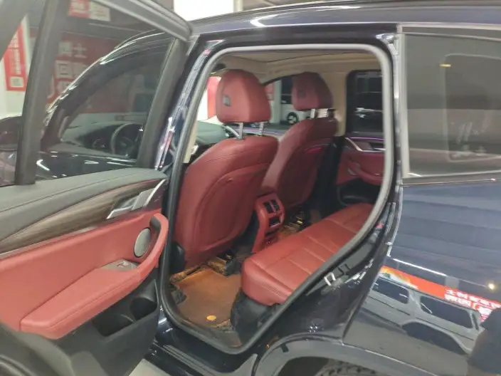 BMW X3 2022 Model xDrive30i Leading Model M Night Set – фото 8
