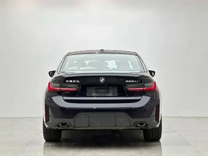BMW 3 Series 2023 Model 325i M Sports Night Set – фото 6