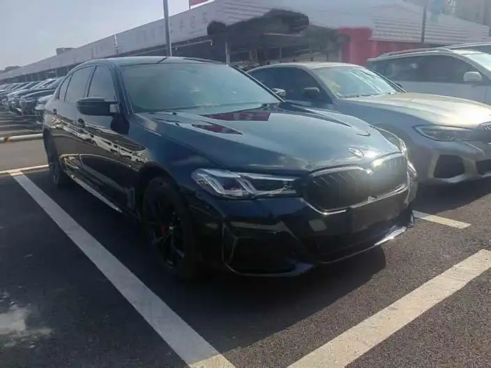BMW 5 Series 2022 Model Facelift 530Li Exclusive Model M Sports Set