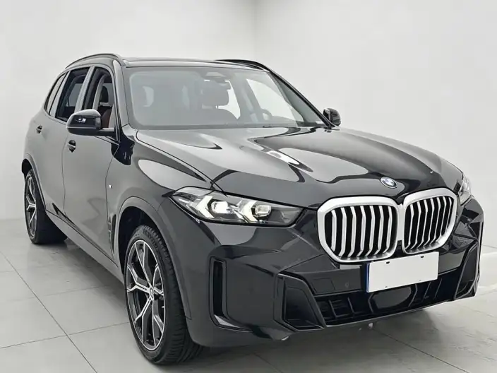 BMW X5 2025 Model xDrive30Li Exclusive Model M Sports Night Set
