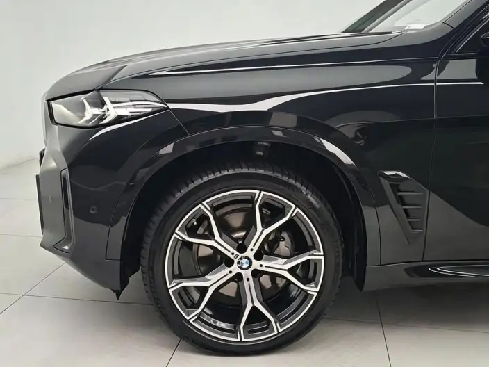 BMW X5 2025 Model xDrive30Li Exclusive Model M Sports Night Set – фото 7