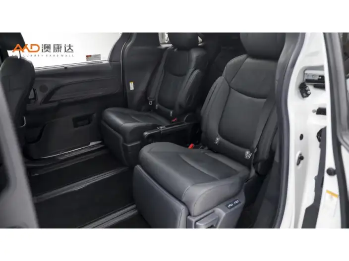 Toyota Sienna 2021 Model 2.5L Hybrid Platinum edition – фото 9