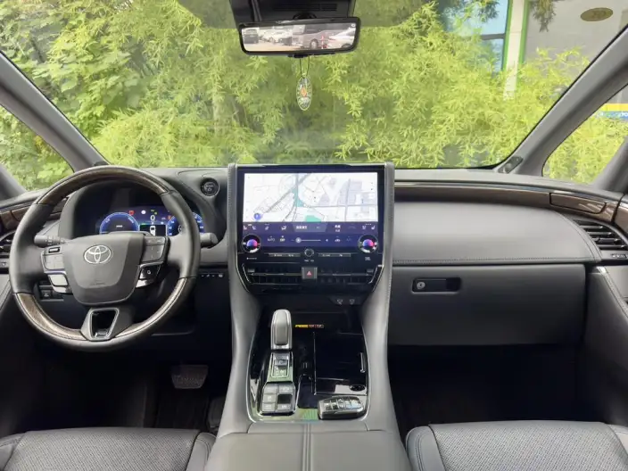 Elfa 2023 Model 2.5L Intelligent Hybrid 4WD Premium – фото 6