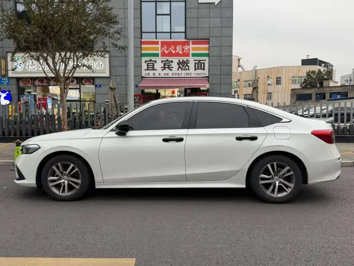 Honda Civic 2023 Model 240TURBO CVT Momentum Edition – фото 3