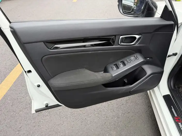 Honda Civic 2023 Model 240TURBO CVT Momentum Edition – фото 6
