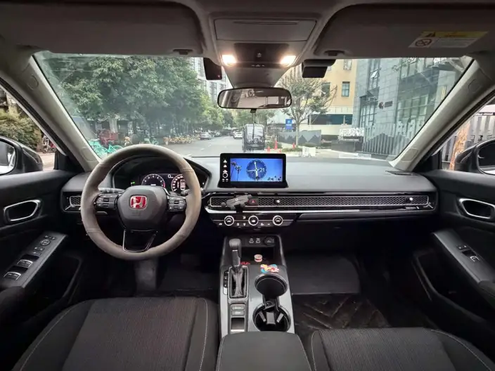 Honda Civic 2023 Model 240TURBO CVT Momentum Edition – фото 7
