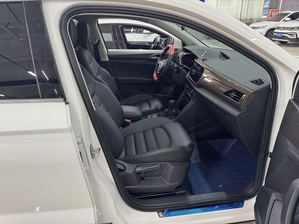 Volkswagen Tharu 2022 280TSI 2WD Luxury – фото 8