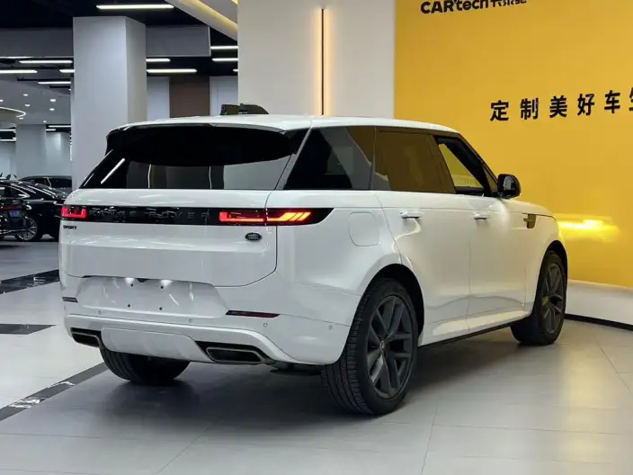 Range Rover Sport 2026 Model 400PS DYNAMIC SE – фото 6