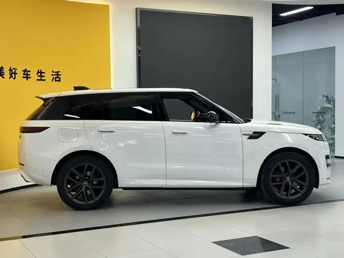 Range Rover Sport 2026 Model 400PS DYNAMIC SE – фото 7