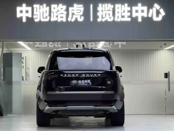Range Rover 2023 Model 3.0 L6 360PS Shengshi Edition