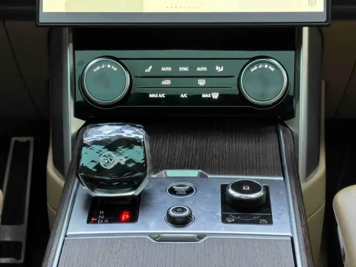 Range Rover 2023 Model 3.0 L6 360PS Shengshi Edition – фото 6