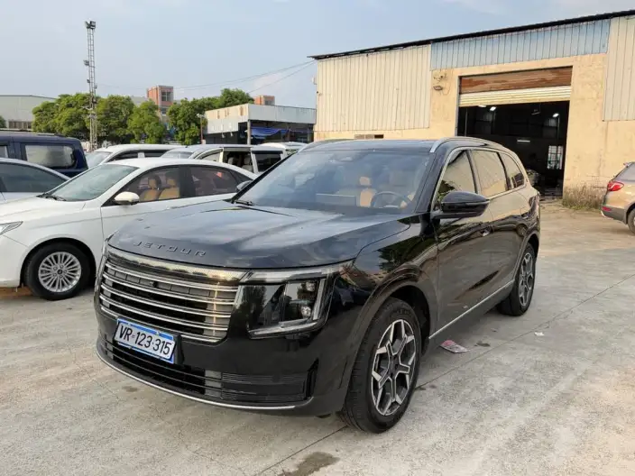 Jetour X70 L 2026 Model 1.5TD 7DCT Luxury Model