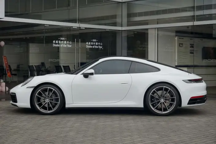 PORSCHE 911 2023 Model Carrera 3.0T