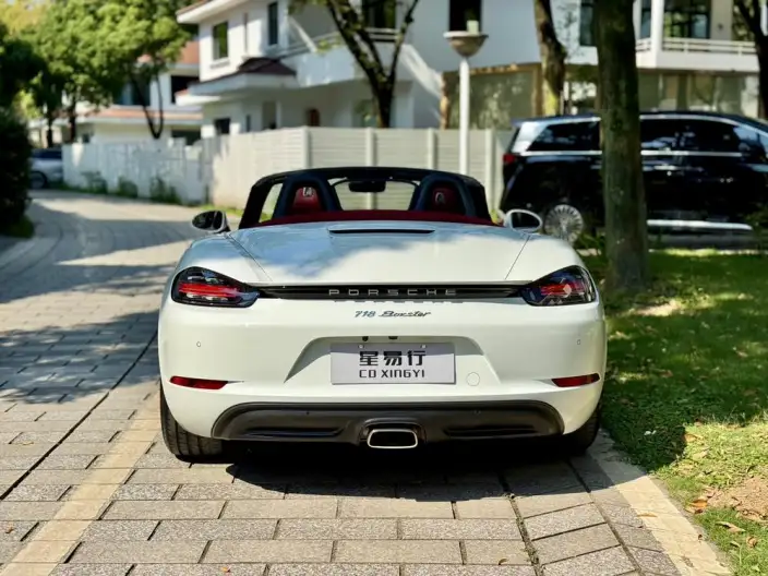 Porsche 718 2022 Model Boxster 2.0T
