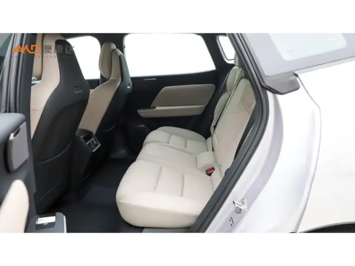 Volvo XC70 2026 Model 2WD Long Battery Life Pro Core – фото 8