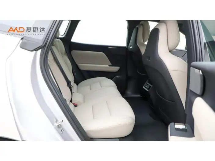 Volvo XC70 2026 Model 2WD Long Battery Life Pro Core – фото 10