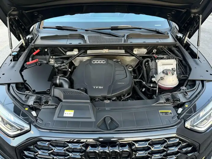 Audi Q5L Sportback 2023 Model 40 TFSI Luxury Model – фото 6