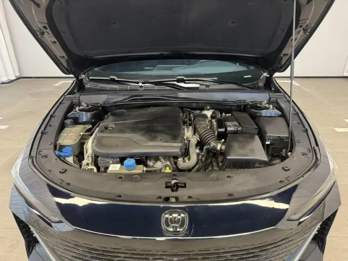 Changan UNI-V 2022 Model 1.5T Noble Model – фото 10