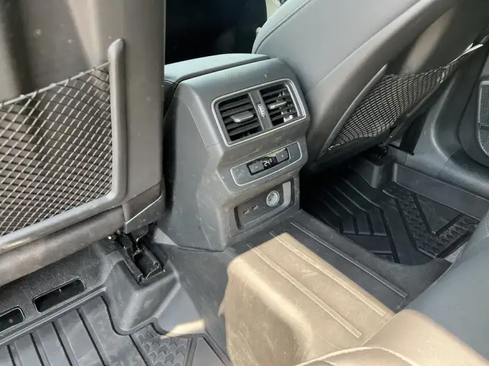 Audi Q5L 2022 Model Facelift 45T Luxury Dynamic Model – фото 8