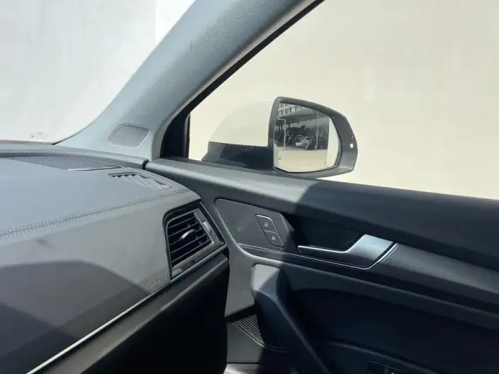 Audi Q5L 2022 Model Facelift 45T Luxury Dynamic Model – фото 9
