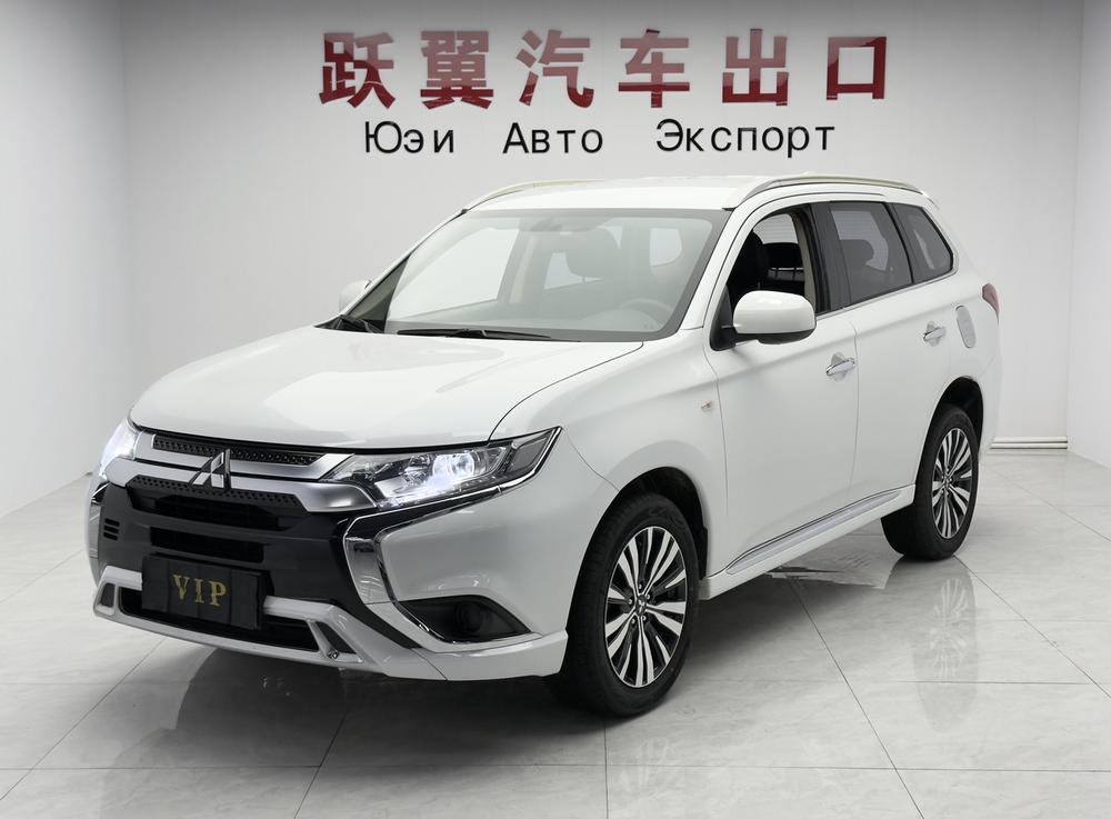 Mitsubishi Outlander 2021 2.0L 2WD Premium 5-Seater – фото 1