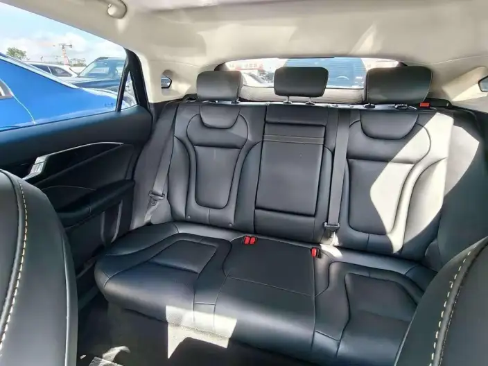 BESTUNE B70 2023 Model Third generation 1.5T Automatic Changxiang Edition Model – фото 10