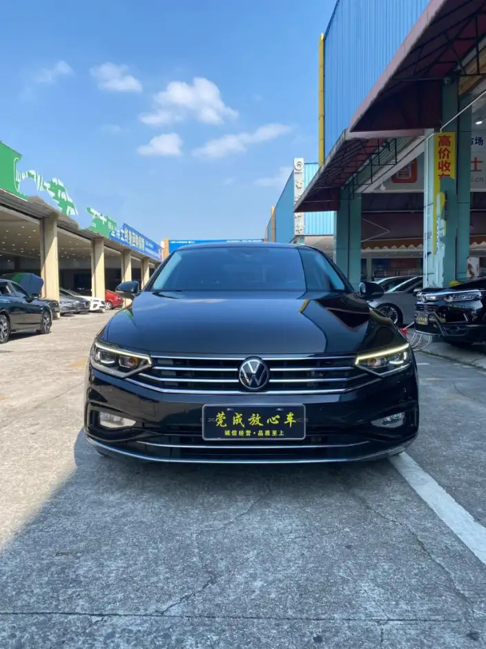 Volkswagen Magotan 2021 Model 330TSI DSG 30th Anniversary Memorial Edition – фото 2