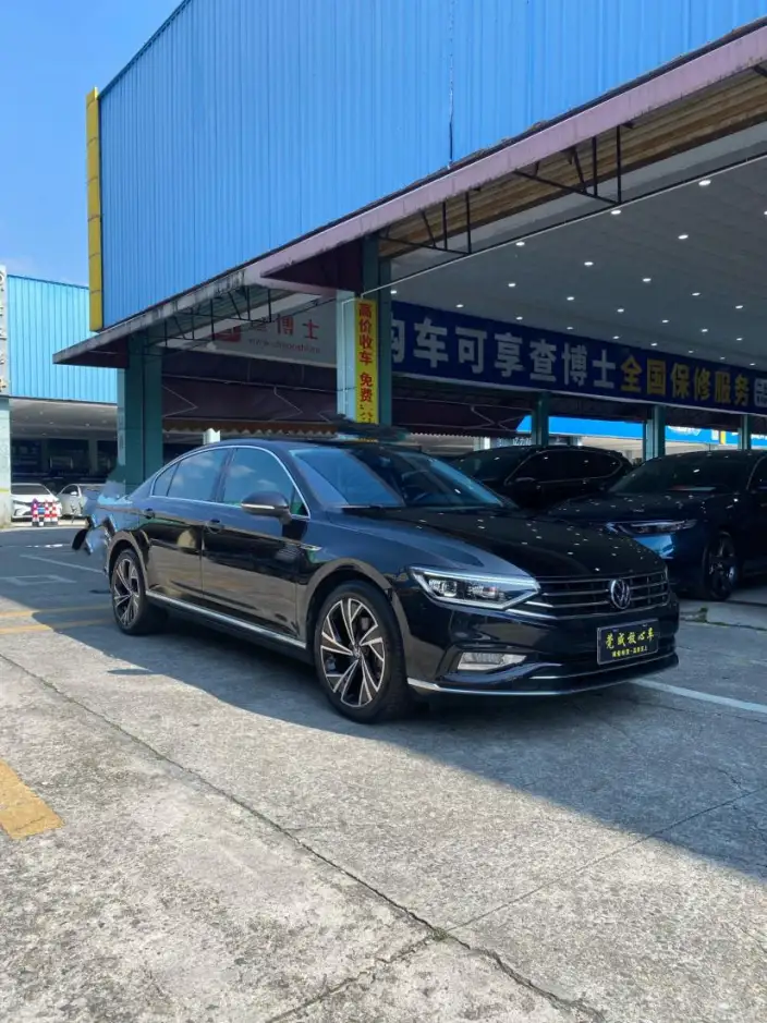 Volkswagen Magotan 2021 Model 330TSI DSG 30th Anniversary Memorial Edition – фото 3