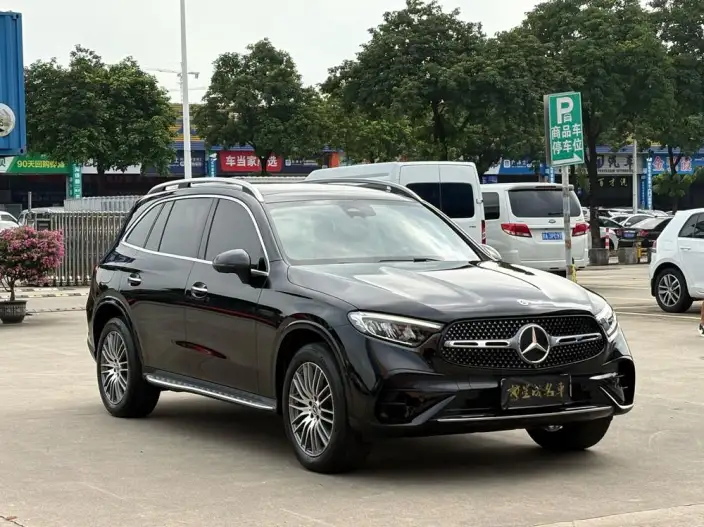 Mercedes-Benz GLC 2023 Model GLC 300 L 4MATIC Dynamic Model 5 seat – фото 3