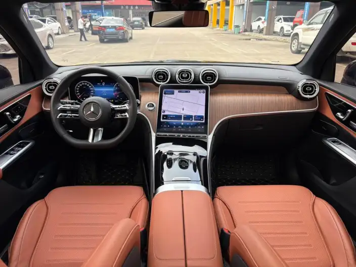 Mercedes-Benz GLC 2023 Model GLC 300 L 4MATIC Dynamic Model 5 seat – фото 8