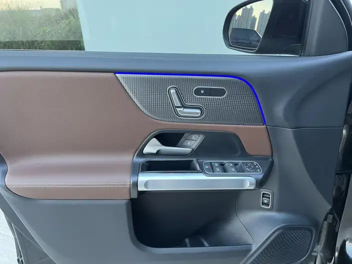 Mercedes-Benz GLB 2023 Model GLB 220 Fashion Model – фото 9