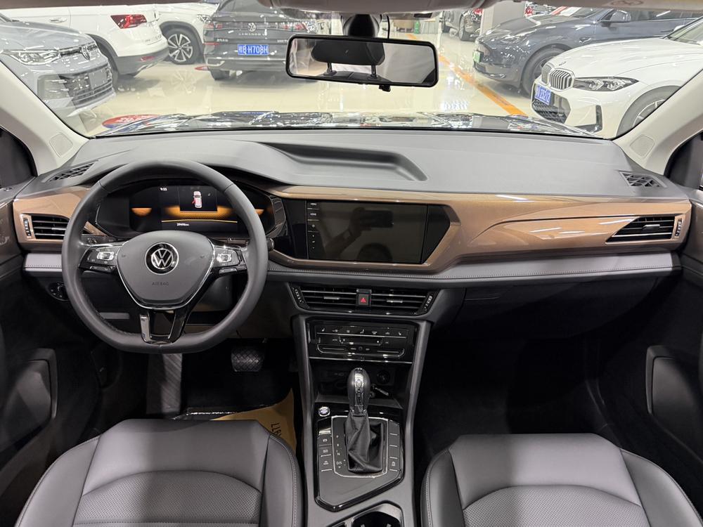 Volkswagen Tharu 2022 280TSI 2WD Luxury – фото 7